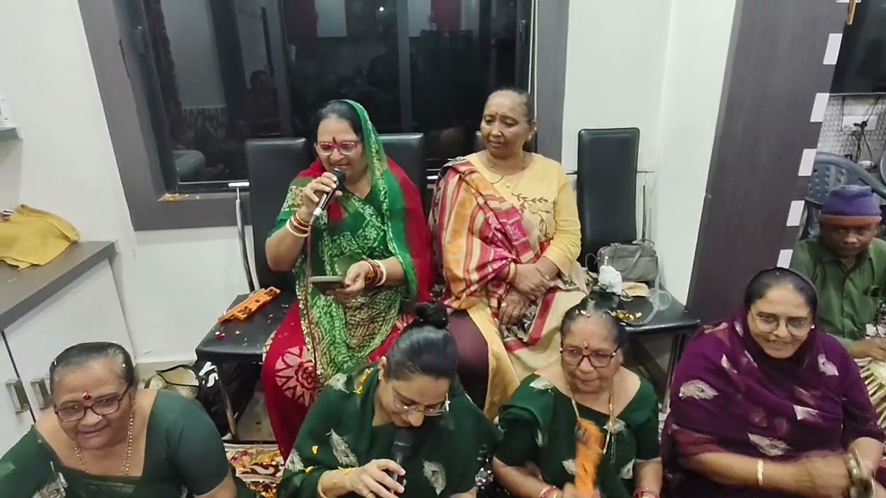 🙏🌹🦚🪈 જુવો જુવો કાનુડો આવે છે 🙏🌹(ભજન નીચે આપેલું છે)