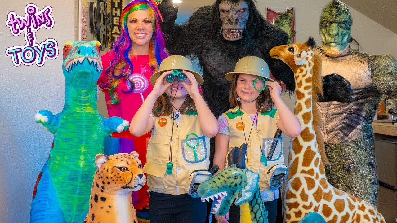 Pretend Play Stuffed Animal Safari with Princess Lollipop, Kate and Lilly!