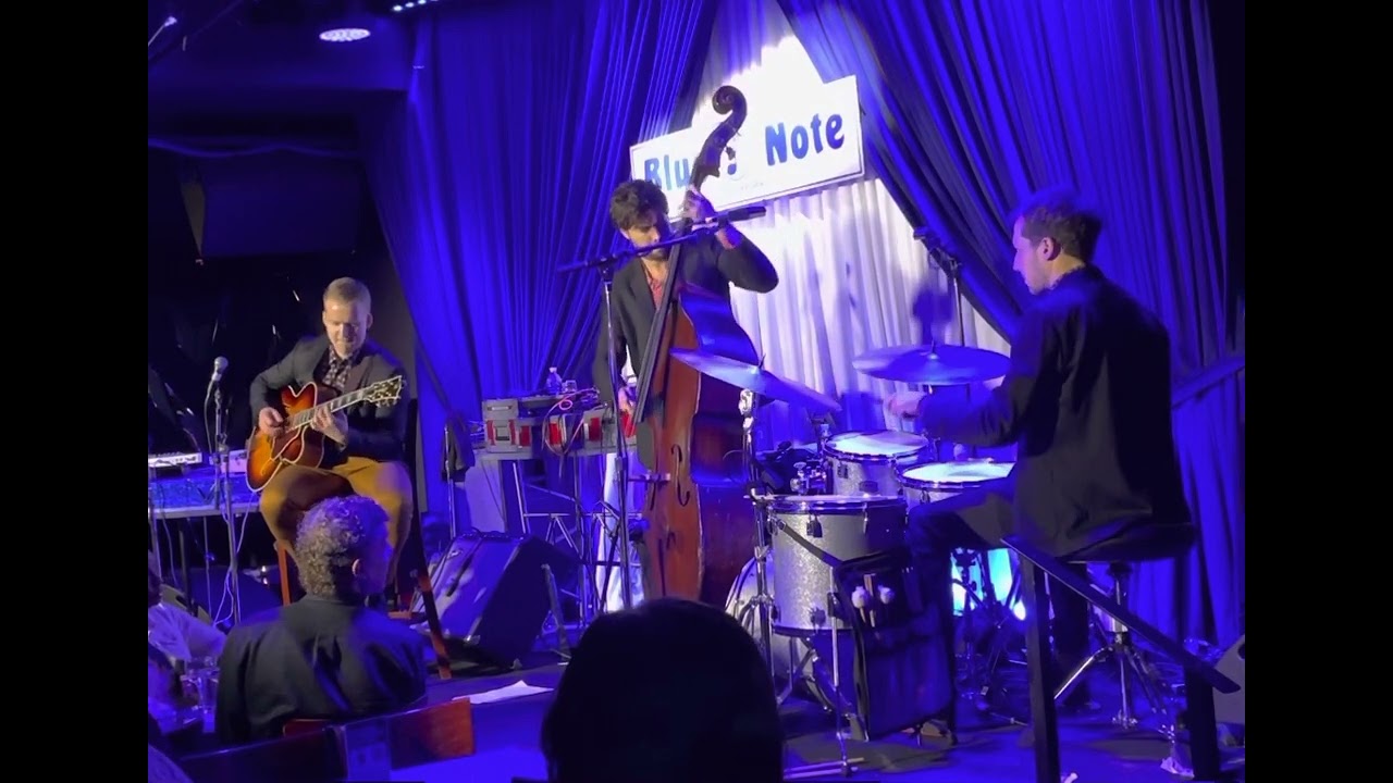 Olli Soikkeli Trio - That Old Feeling (Blue Note NYC)
