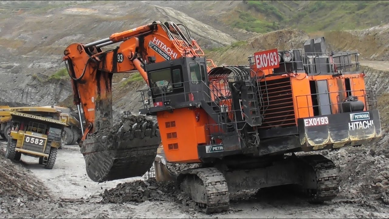 One of the World's Biggest Mining Machines: Hitachi EX2600 Excavator Loading Non-Stop