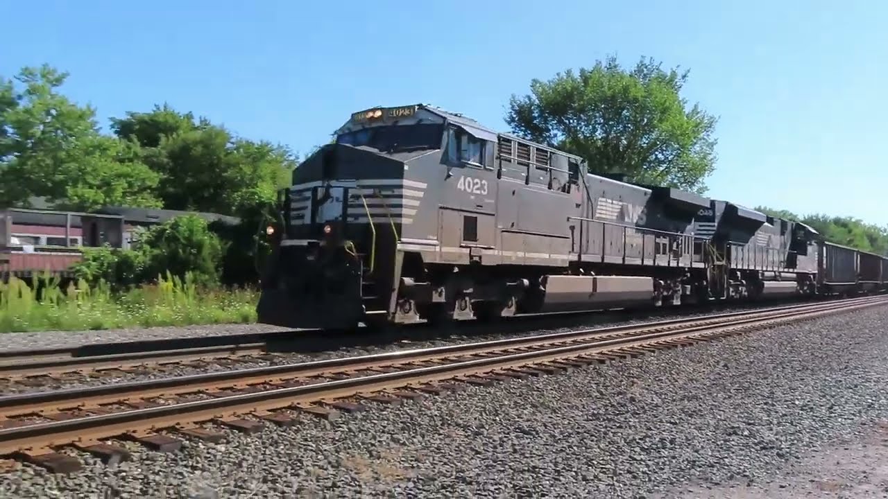 Trains of Chesterton, Indiana; A Busy Day of Railfanning on the Norfolk Southern Chicago Line!