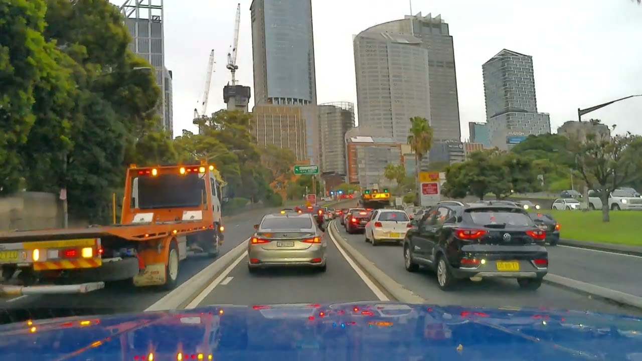 POV Sydney Harbour Bridge Night Drive 🇦🇺 4K POV Heavy Traffic & Rain No Music, No Sound No Talking