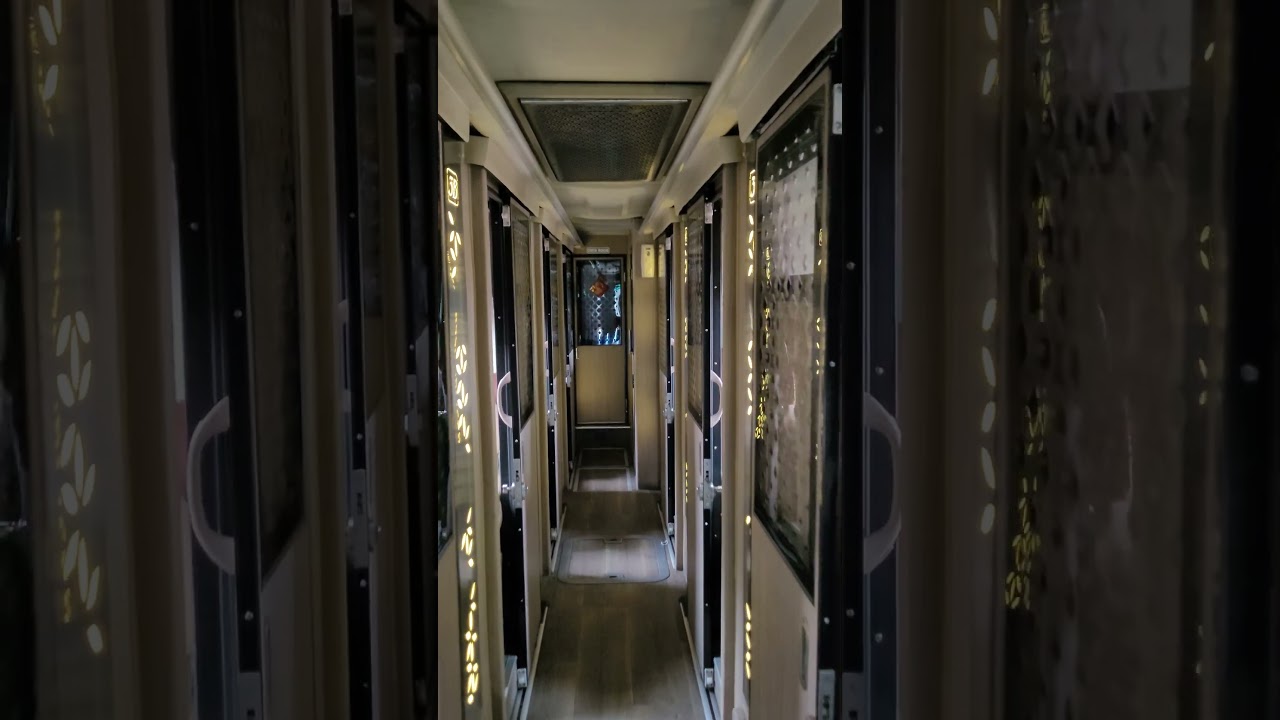 private class juragan99 mewah banget #bus #busmania #juragan99 #busviral #buspariwisata #sleeperbus
