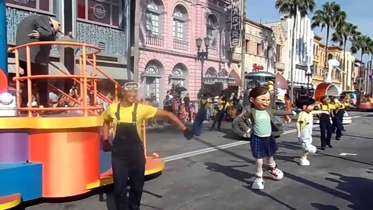 ALL STAR PARADE AT UNIVERSAL STUDIOS FLORIDA JUNE 2013
