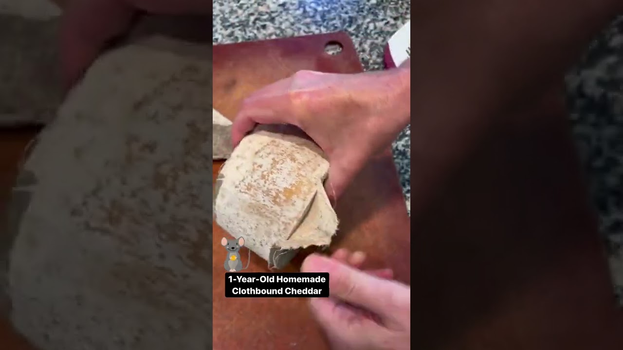 1 YEAR OLD HOMEMADE CLOTHBOUND CHEDDAR @home.charcuterie