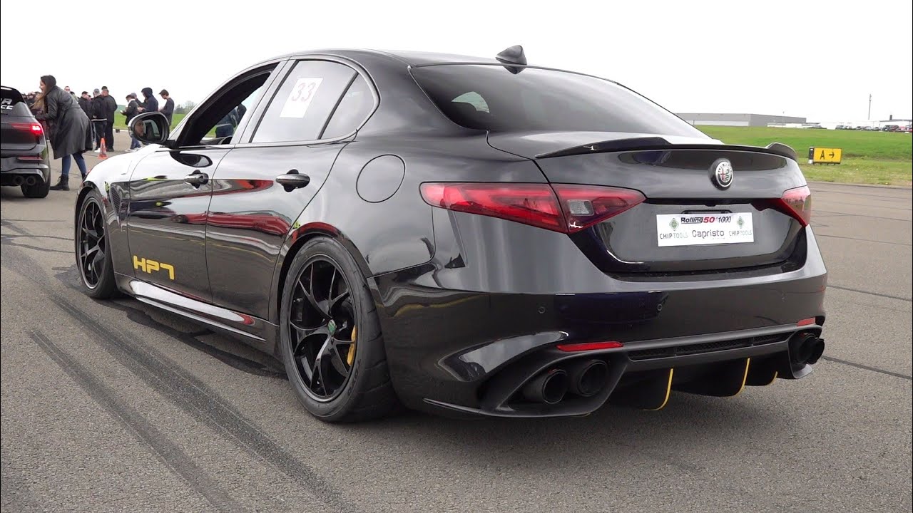 Alfa Romeo Giulia Quadrifoglio 2.9 V6 with Akrapovic Exhaust - REVS & DRAG RACING!