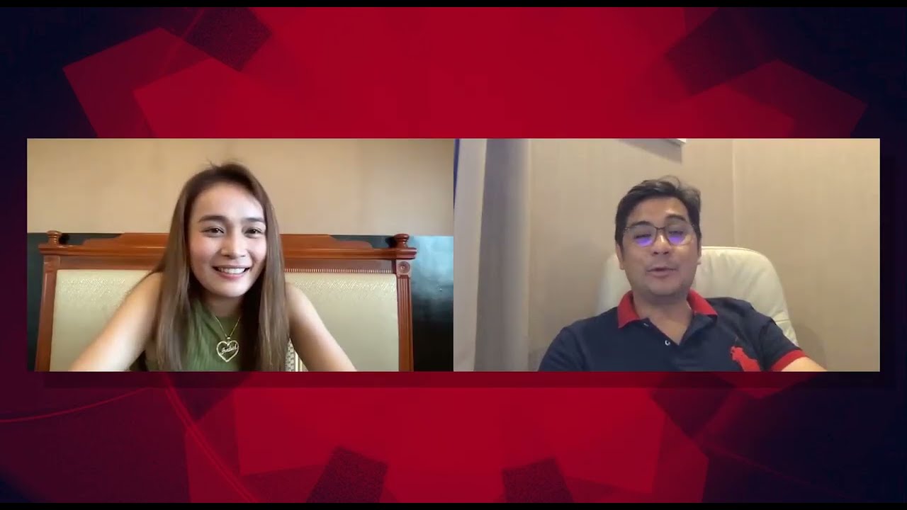 PBB 10: Direk Lauren talks to Isabel Laohoo before entering the house.