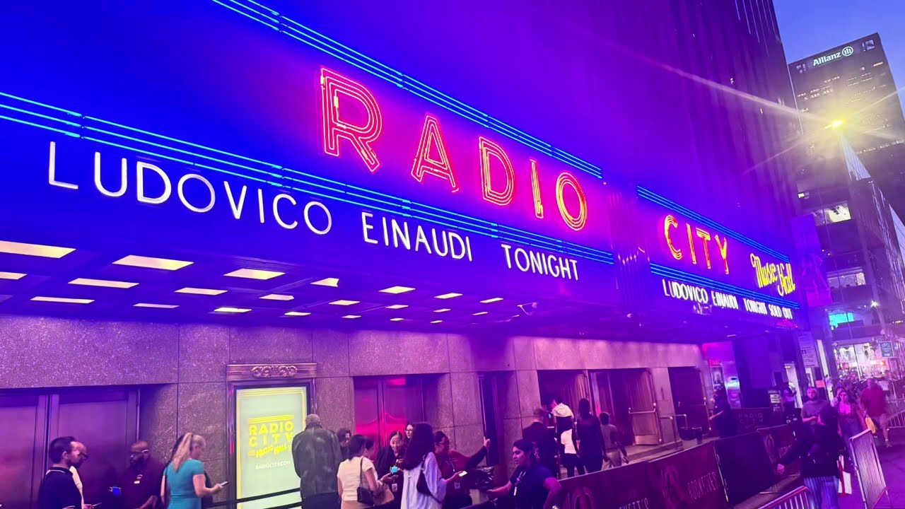 Ludovico Einaudi plays Una Mattina in Radio City Music Hall, New York, October 2025
