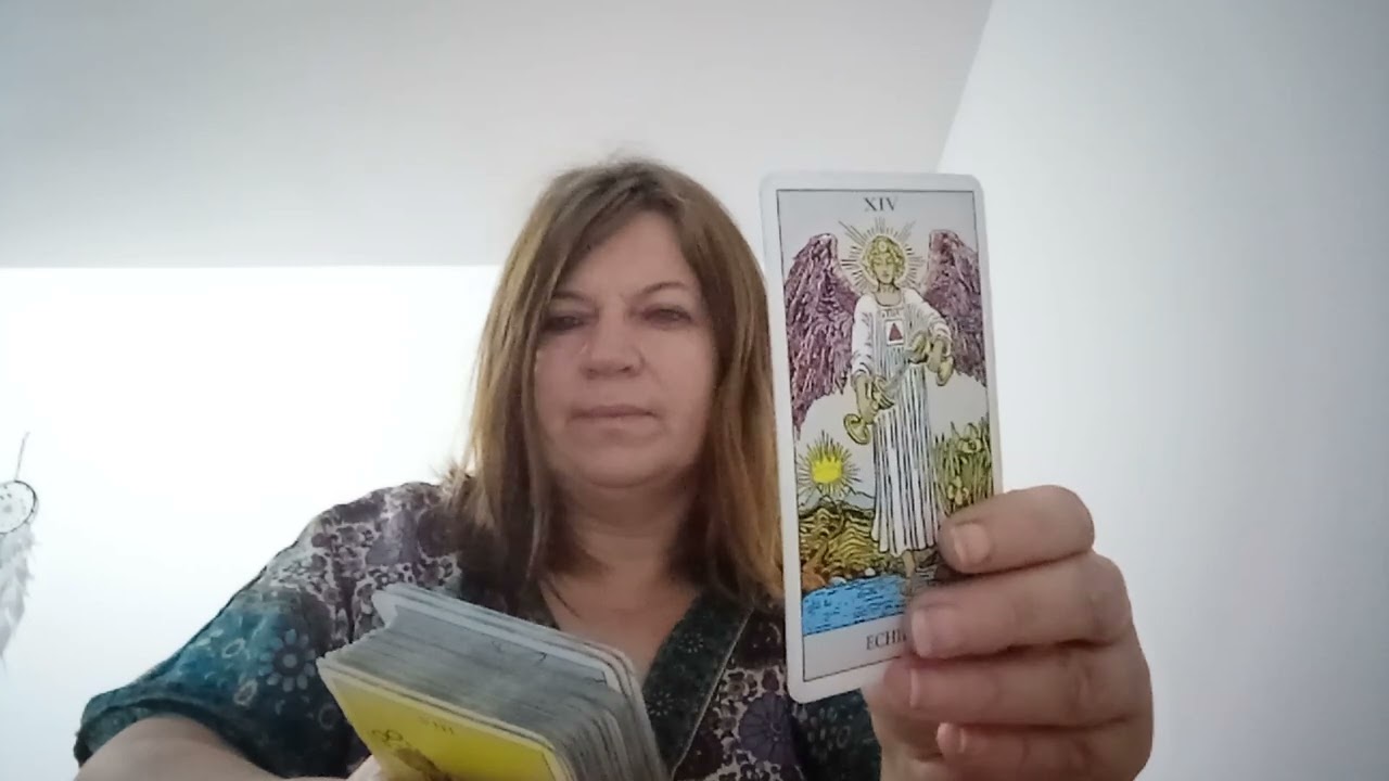OMG! Cineva intoarce privirea si simte cum trecutul il loveste drept in inima!!