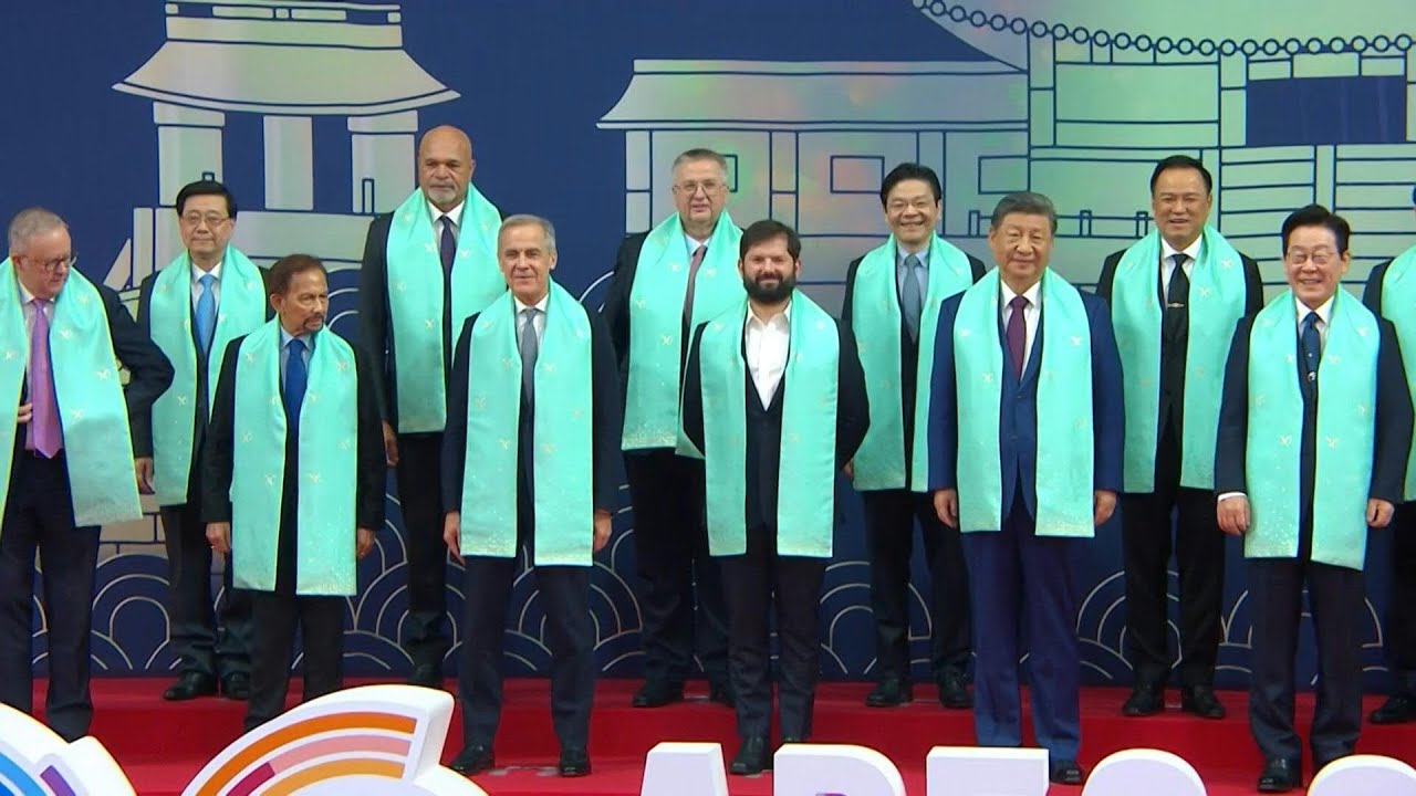 Xi, Carney and other APEC leaders pose for family photo | AFP