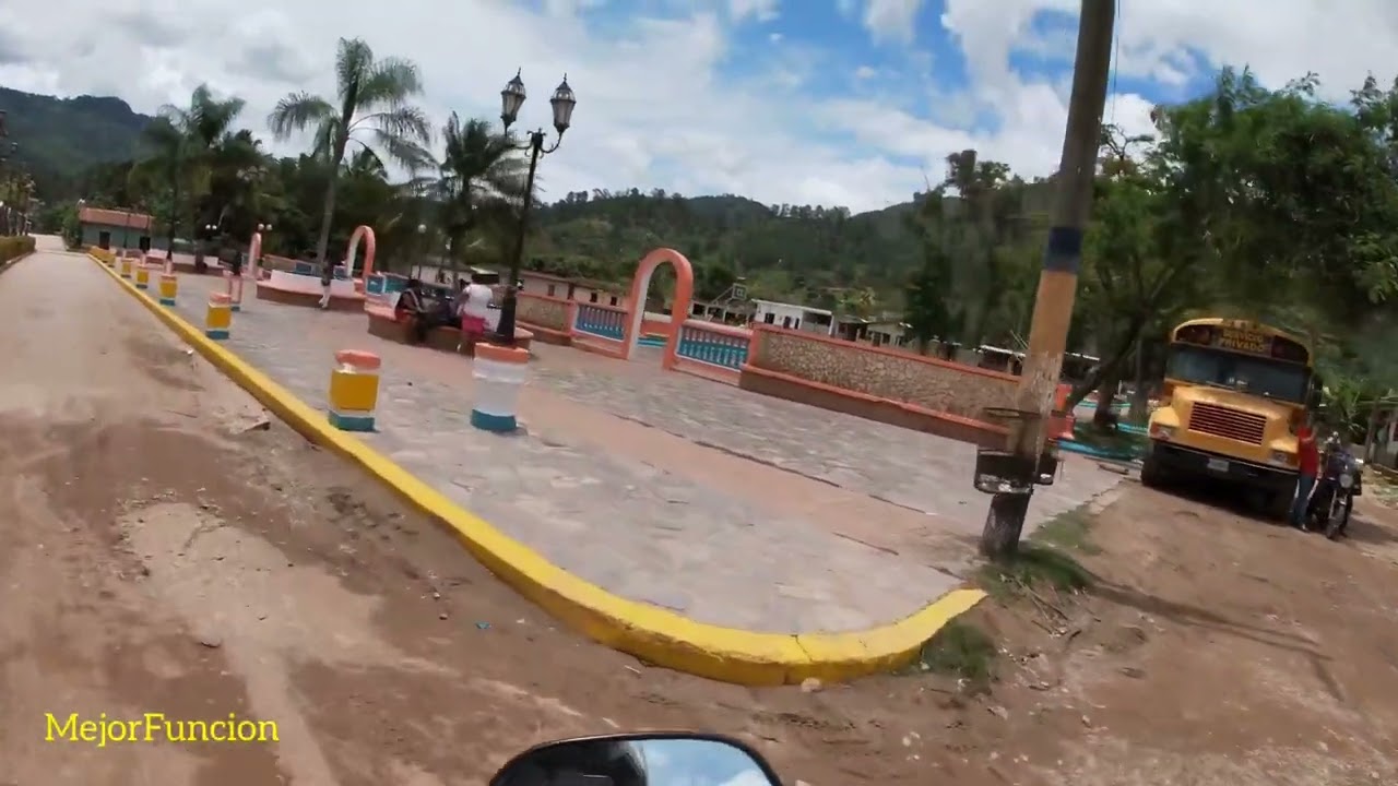 Atima, SB - carretera - Paisaje