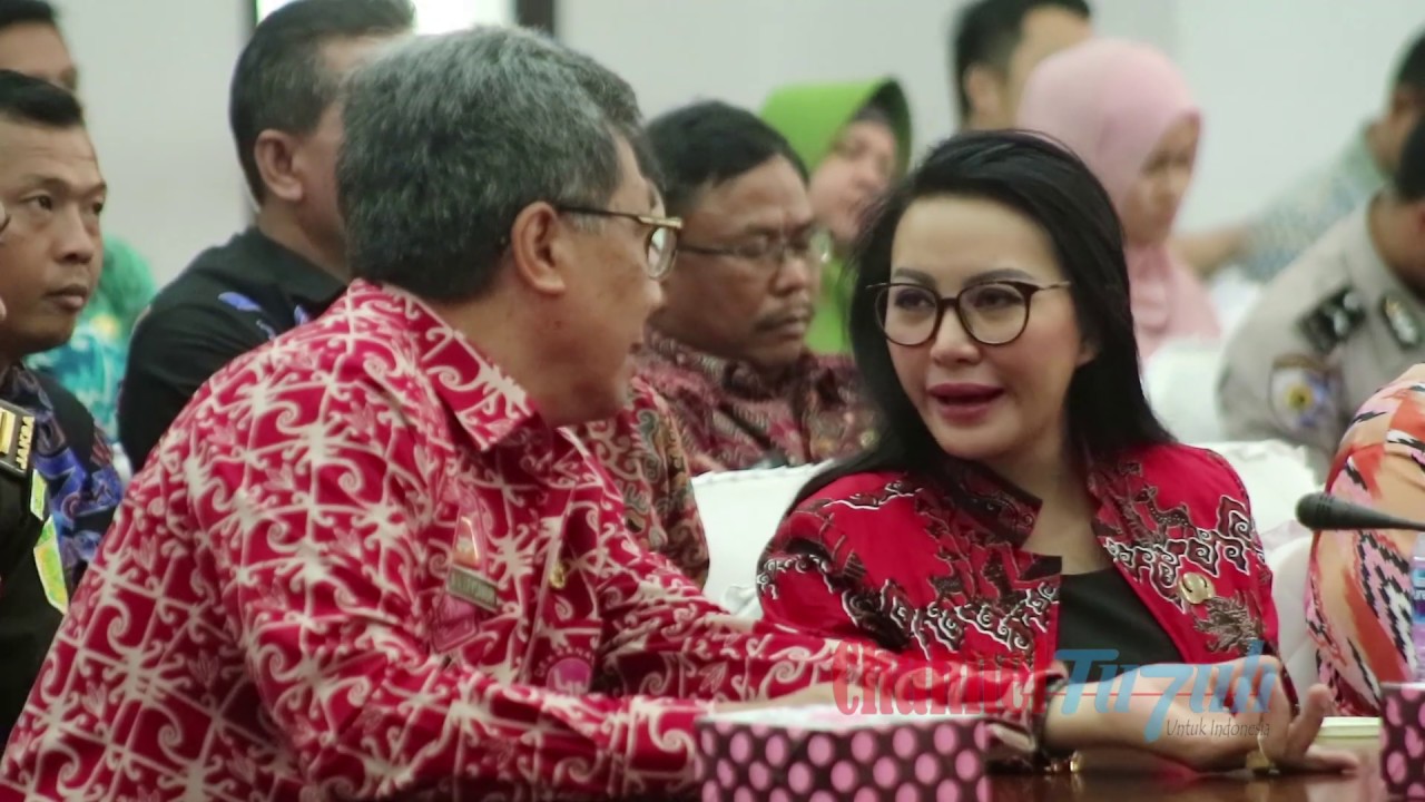 Bupati Landak Terima Penghargaan Dari Ombudsman RI Kalimantan Barat