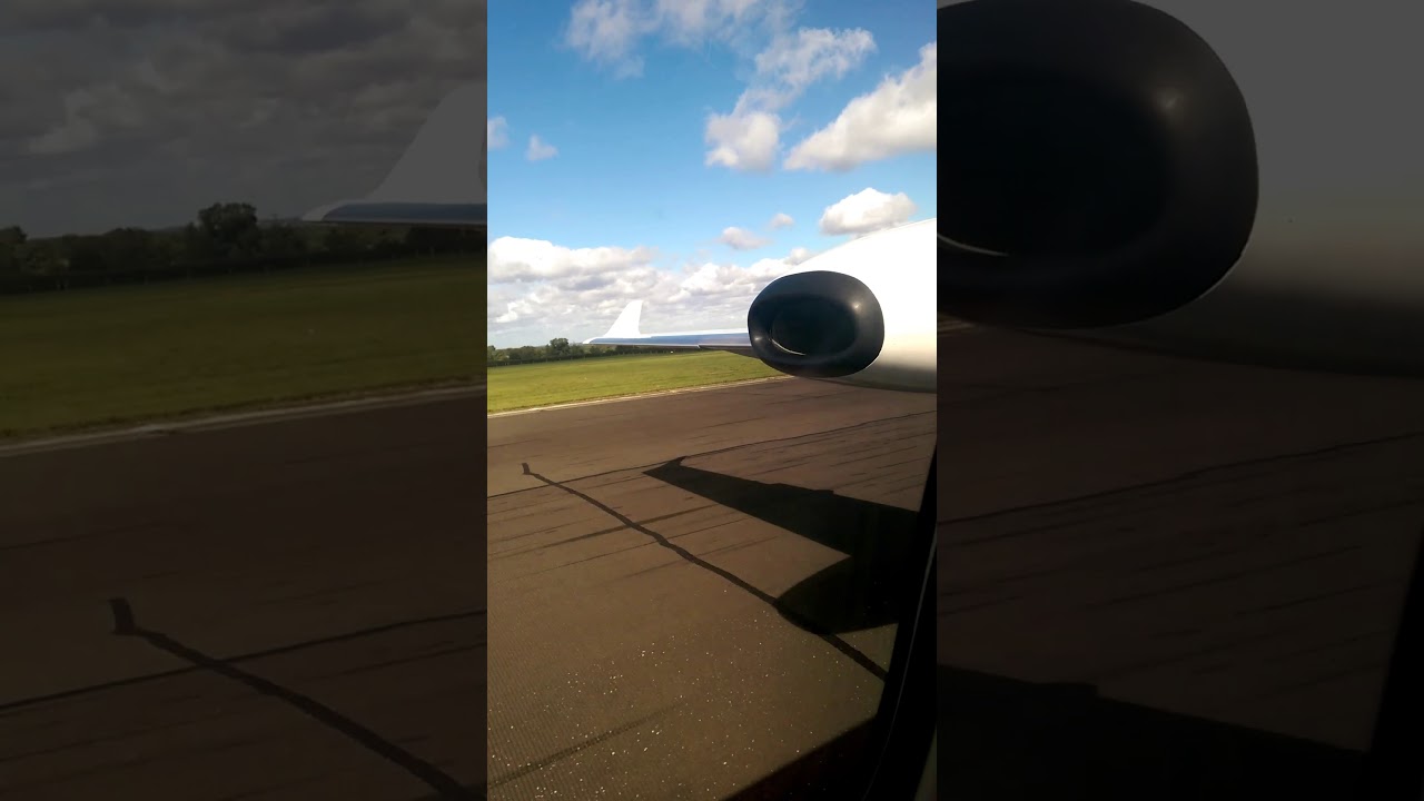 Piaggio Avanti EVO taking off #aviation