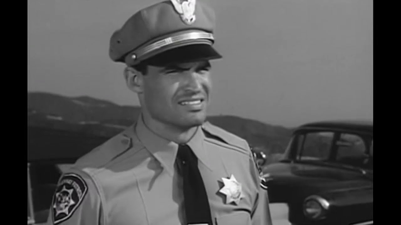 Highway Patrol S02E16   Ranch Copter