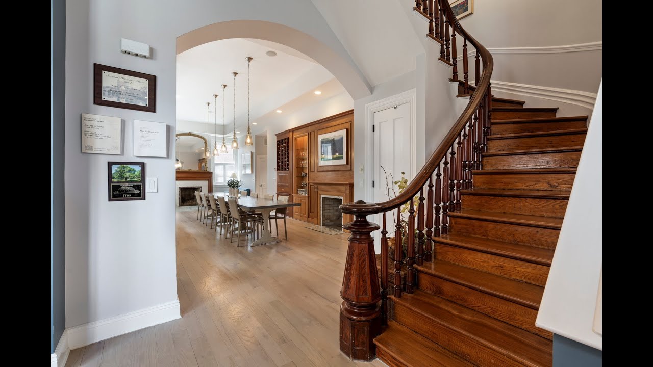 Italianate Victorian Brownstone in Hartford, CT