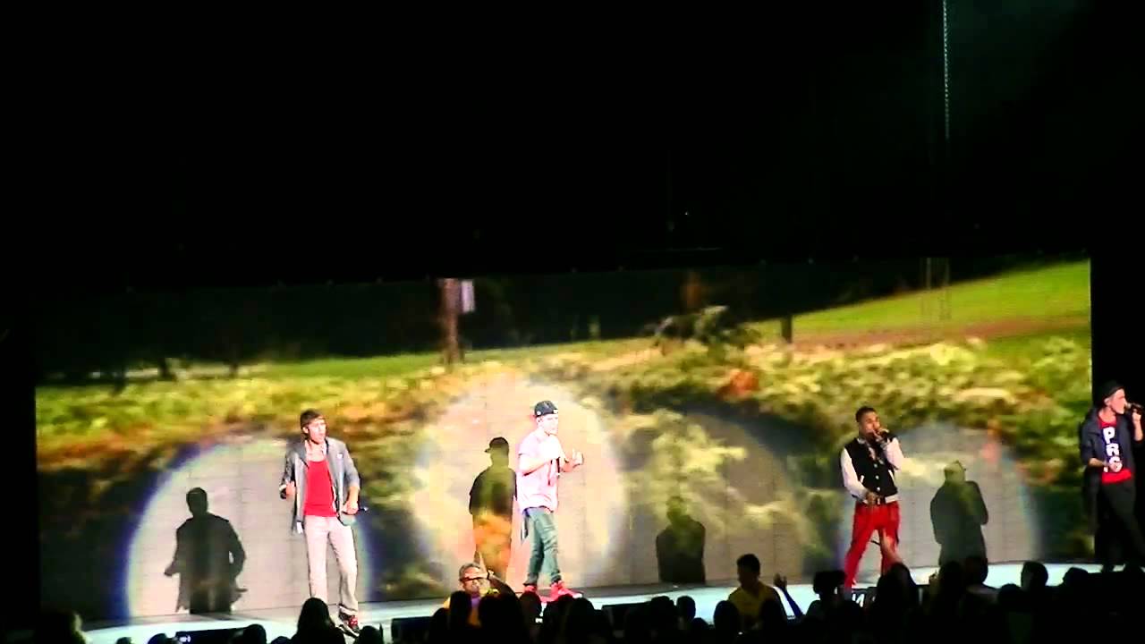 Big Time Rush,  I Want To Hold Your Hand & Help (by the Beatles), Jones Beach Theater, 8-17-2012