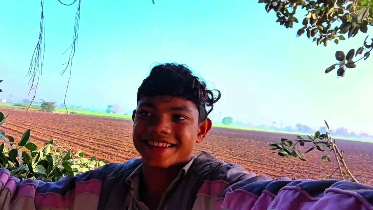 Aaj Ham jhad kaatne ka kam kar rahe 😘😥