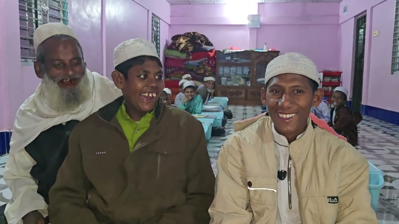 সরল সোজা  মানুষটির কাছ থেকে ওয়াজ শুনুন। 