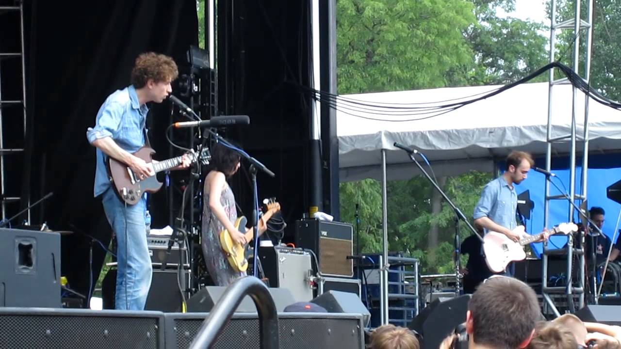 Yuck - Get Away - Live at Pitchfork Music Festival 07/17/2011