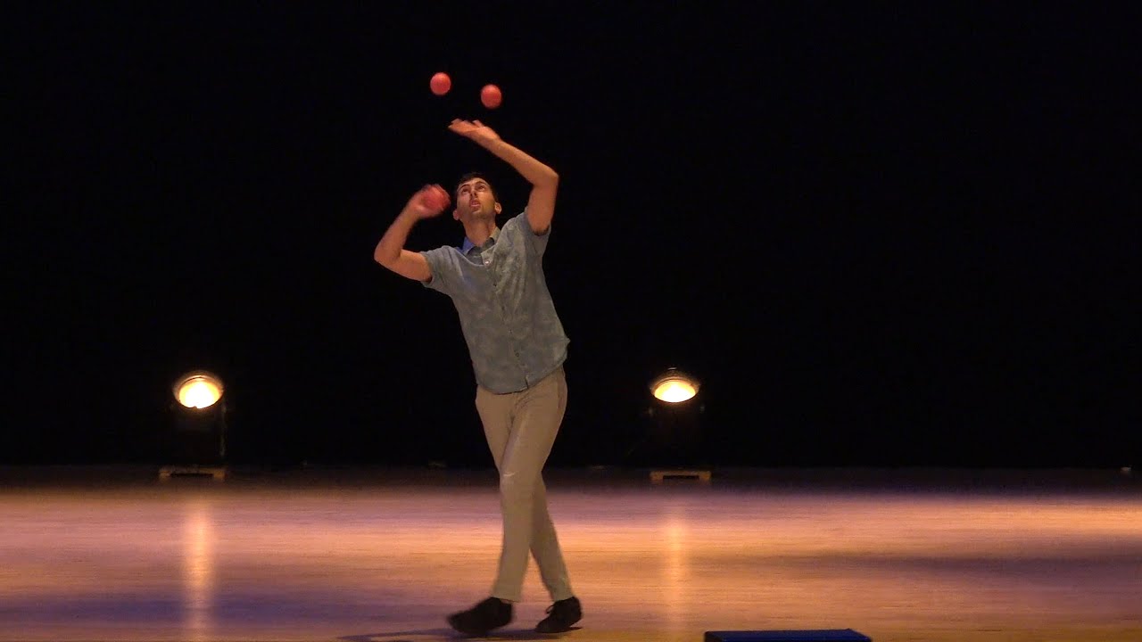 Flow Show 3 ball routine