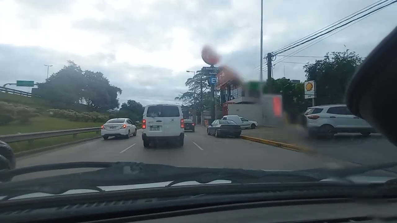 Estas apurado y tomas el carril rápido 