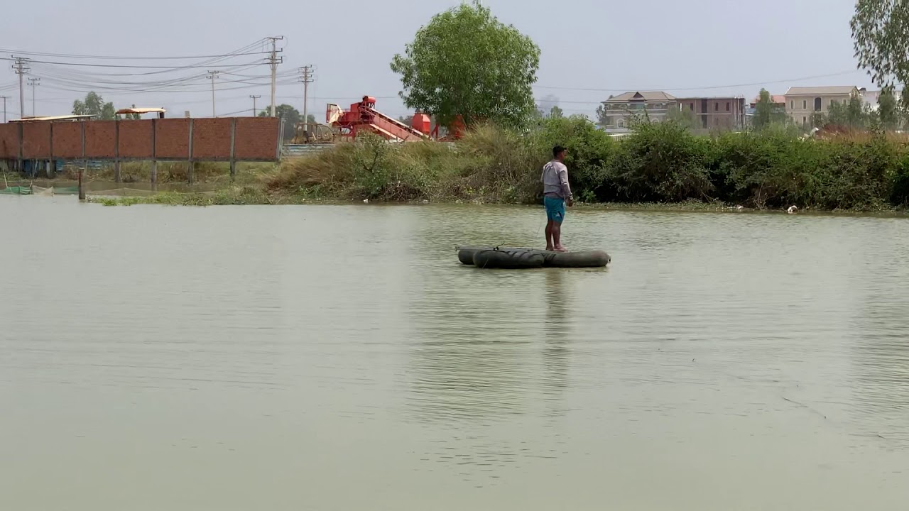 Amazing net fishing by Cambodian