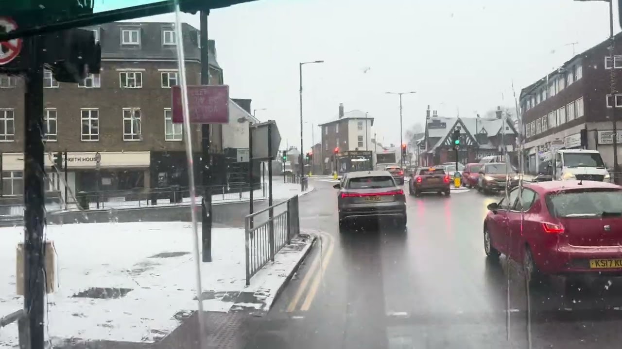 लन्डनमा यसपटकको हिउ । This time’s snow in London. 