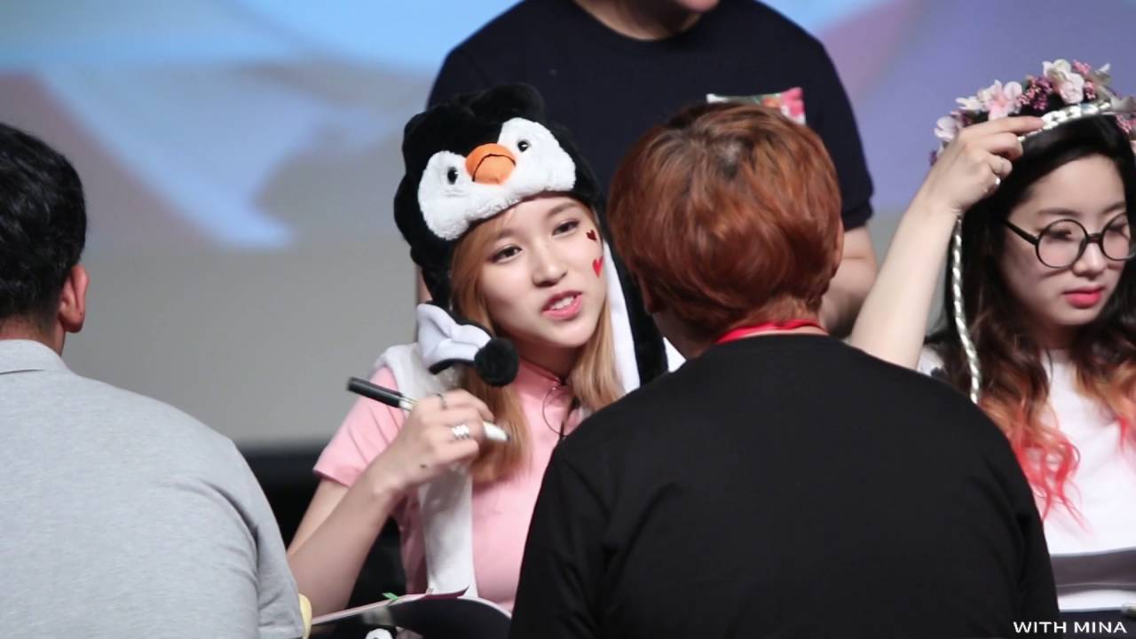 160522 강남 팬싸인회 미나 1