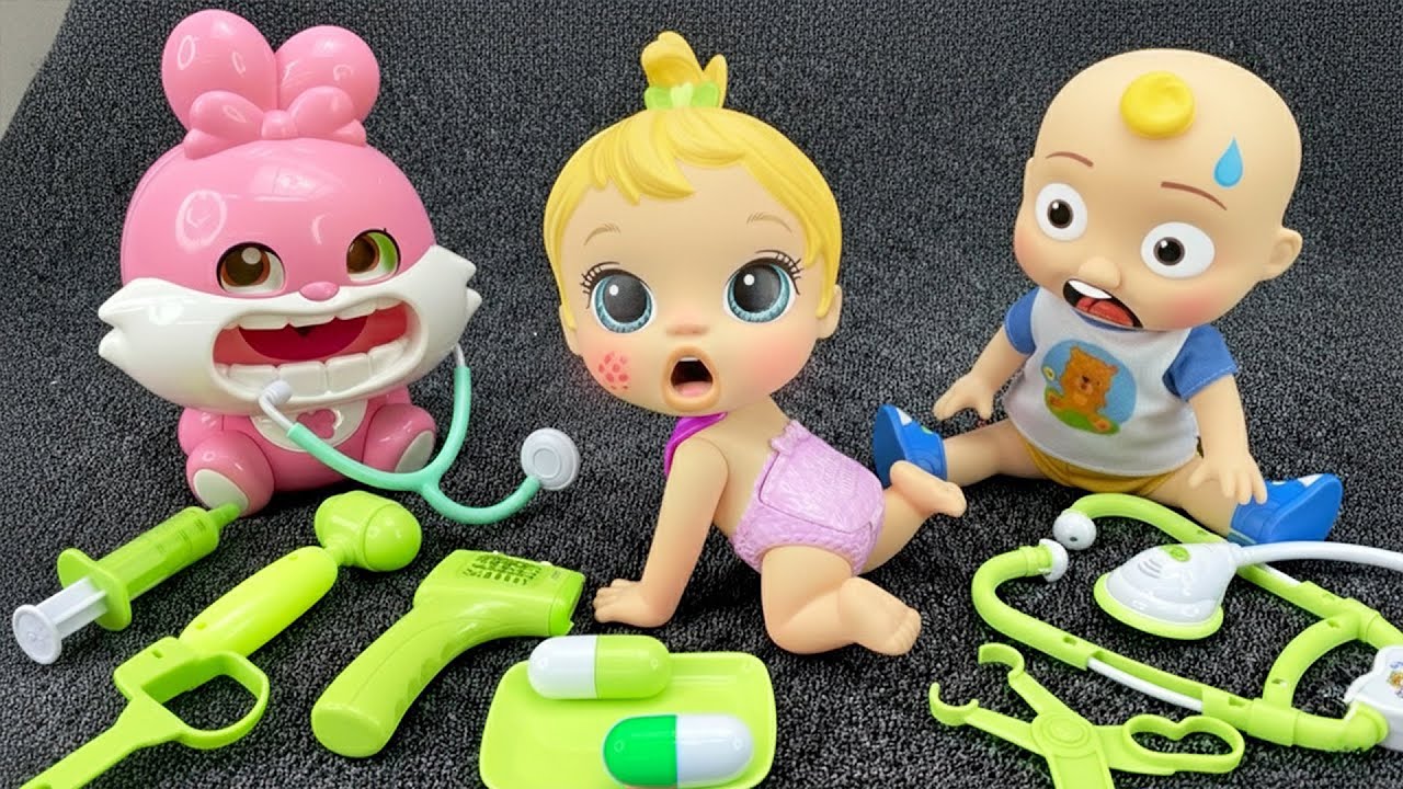 22 Minutes Satisfying with Unboxing Doctor Toys Playset, COCOMELON Ambulance set Review