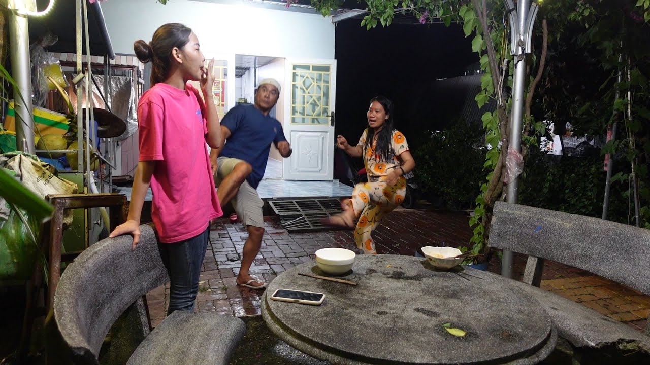 Thánh Liệu Cười Toé