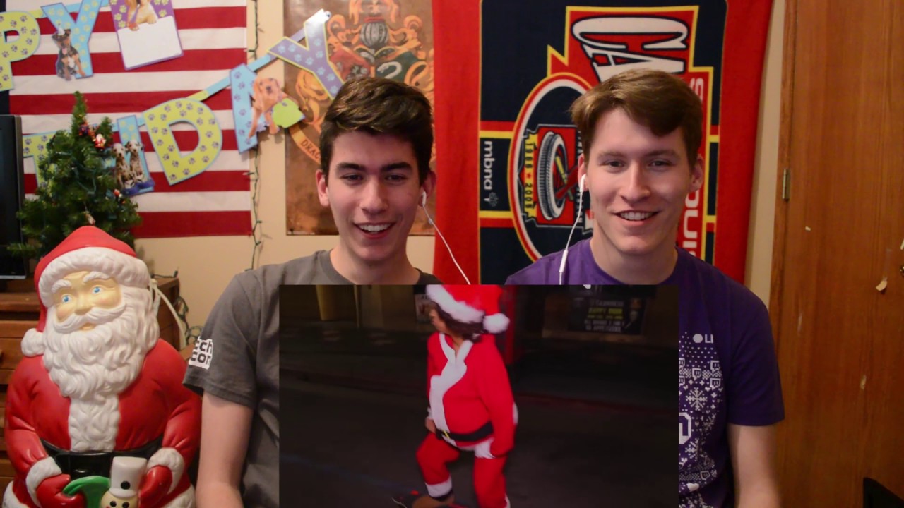Reacting to CHRISTMAS COUPLES CRUMP IN PUBLIC!! GONE WILD