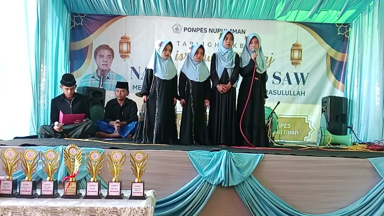 Hapalan kembar, cantika dan Devi
