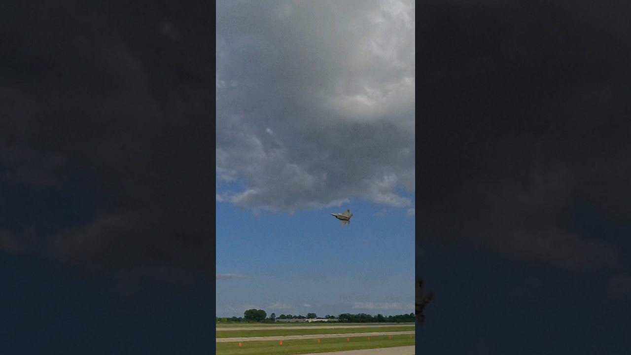EAA Air Show F-22 Oshkosh Wisconsin JULY 24, 2024