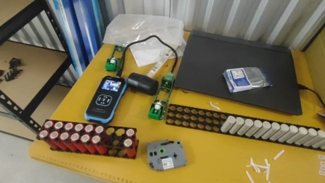 Starting my Business Selling Li-ion Batteries and other Hardware in Canada