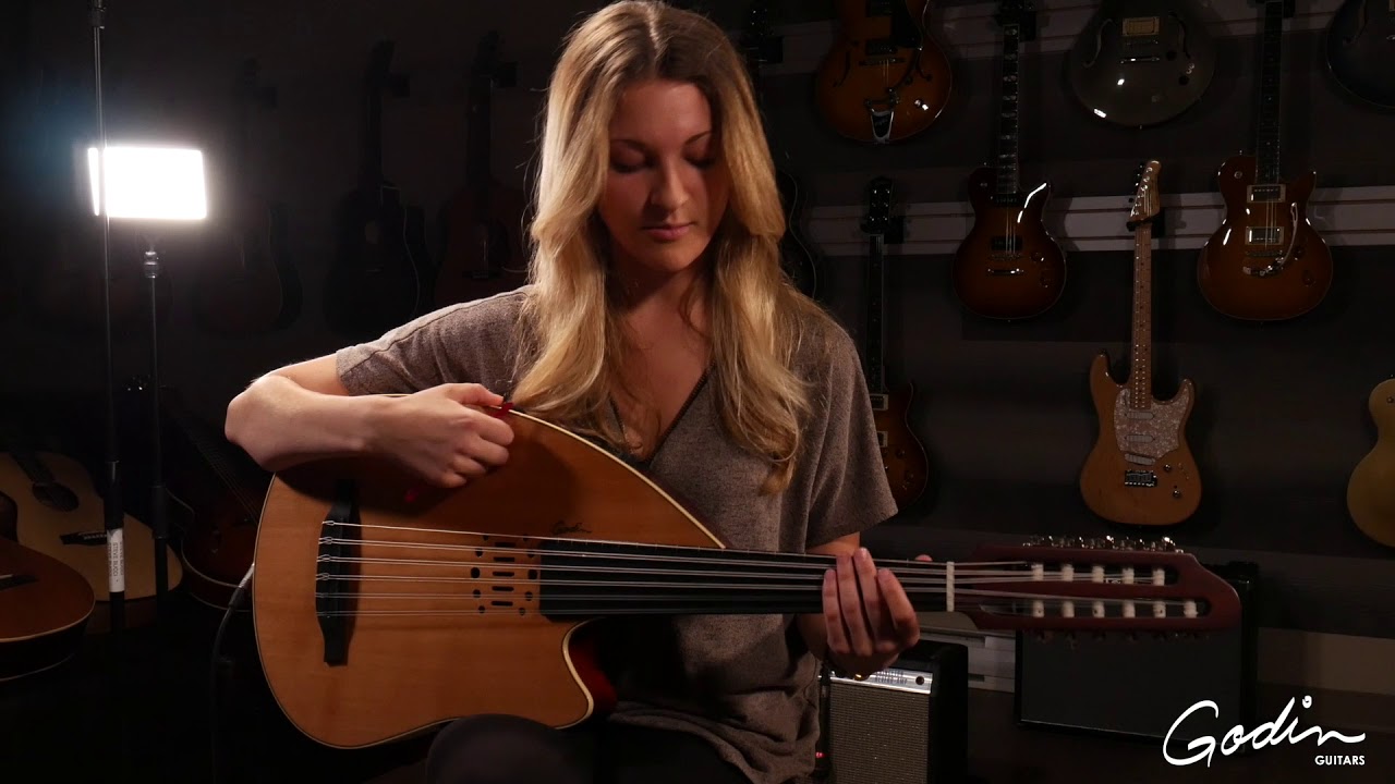 ALIYA CYCON demoing the Multioud Ambiance Nylon Natural HG