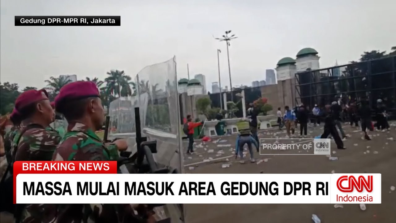 Massa Mulai Masuk Area Gedung DPR RI