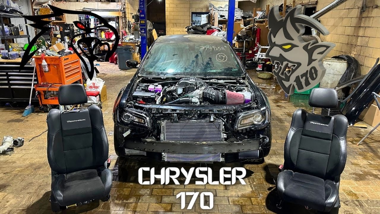 УСТАНОВИЛ СИДЕНЬЯ TRACKHAWK В МОЙ ПОЛНОПРИВОДНЫЙ КРАЙСЛЕР 170 + НОВЫЕ ФАРЫ SRT!