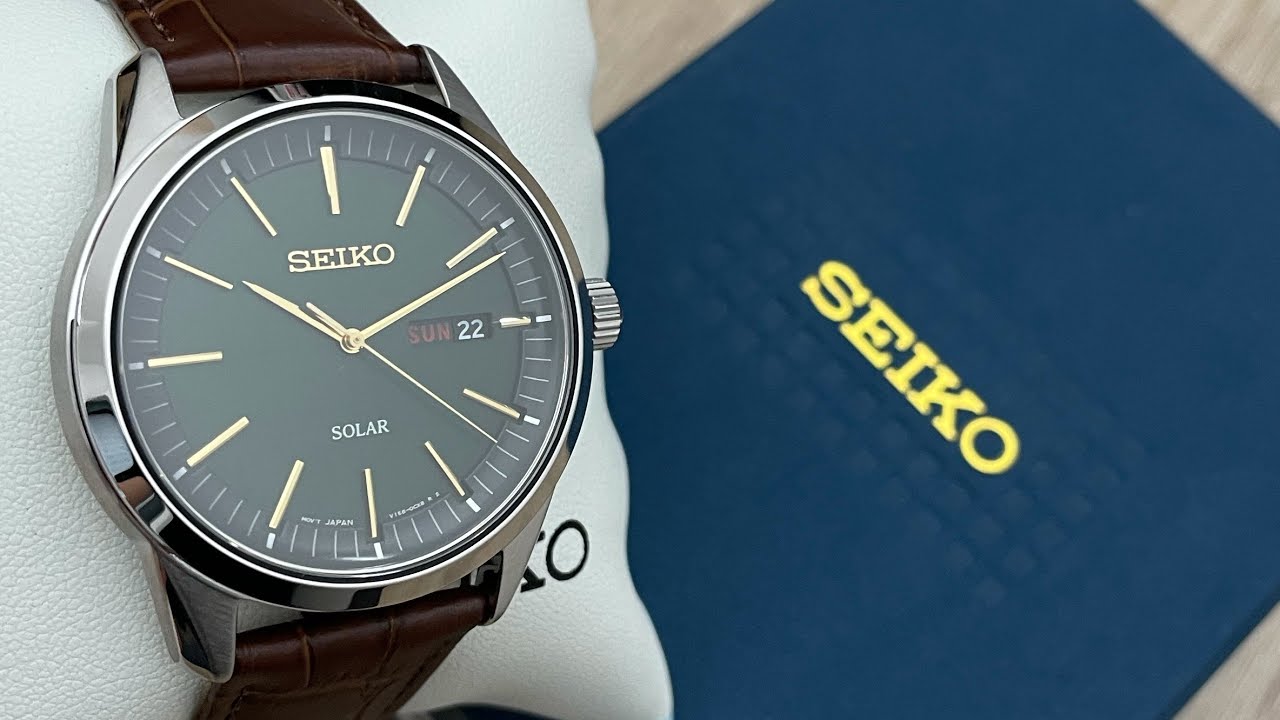 Seiko Dark Green Sunray Dial Solar Powered Men’s Watch SNE529P1 (Unboxing) @UnboxWatches