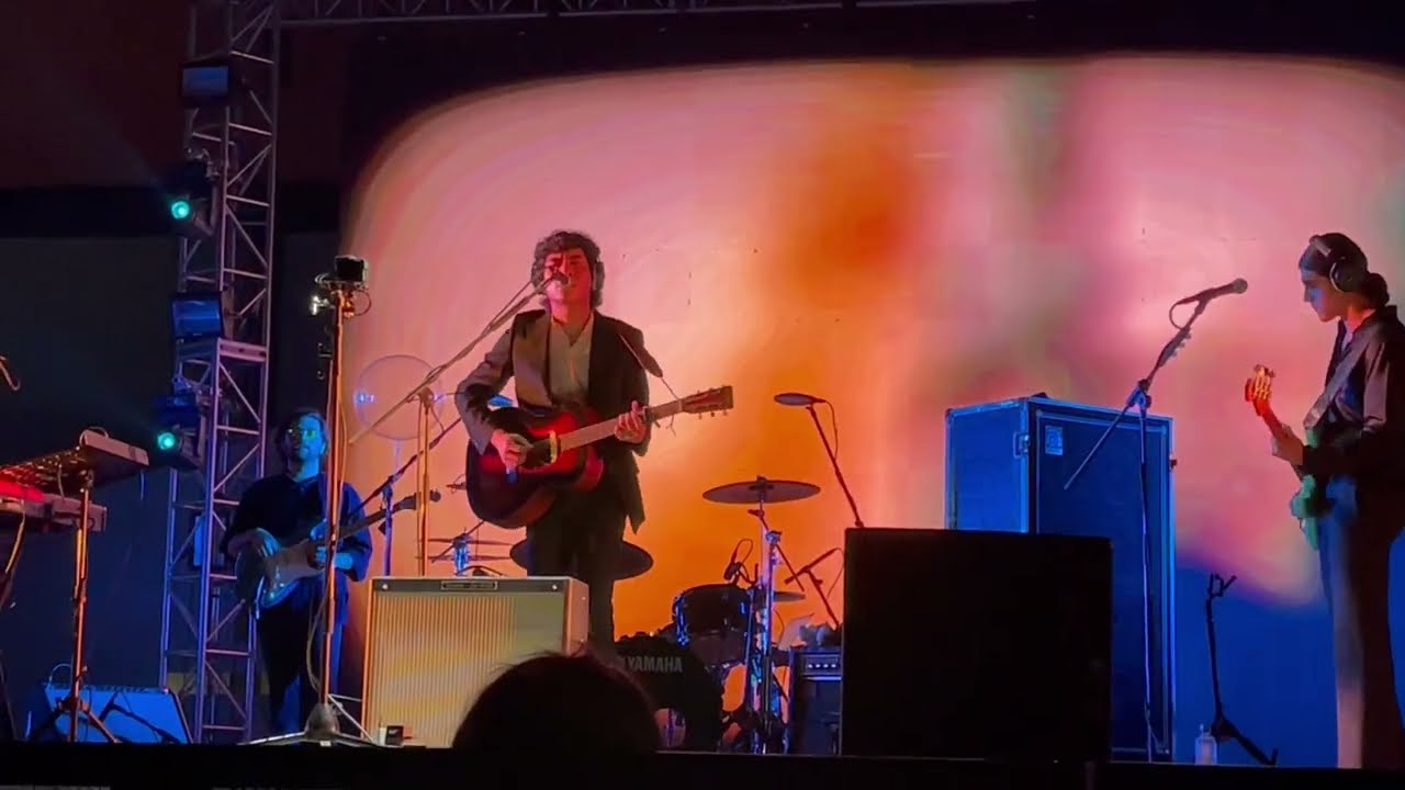 Ed Maverick - “nadie va a pensar en ti mejor que yo (En vivo)” @ El Trompo, Tijuana BC