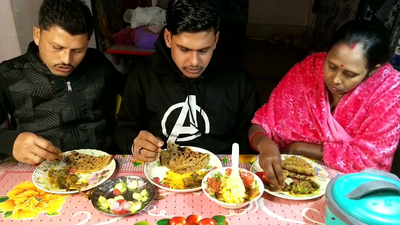 Rat 11.30 Tar Somoi - Siter Rate Full Family Dinner | আচারী বেগুন, আলুর পরোটা | Tasty Eating Show