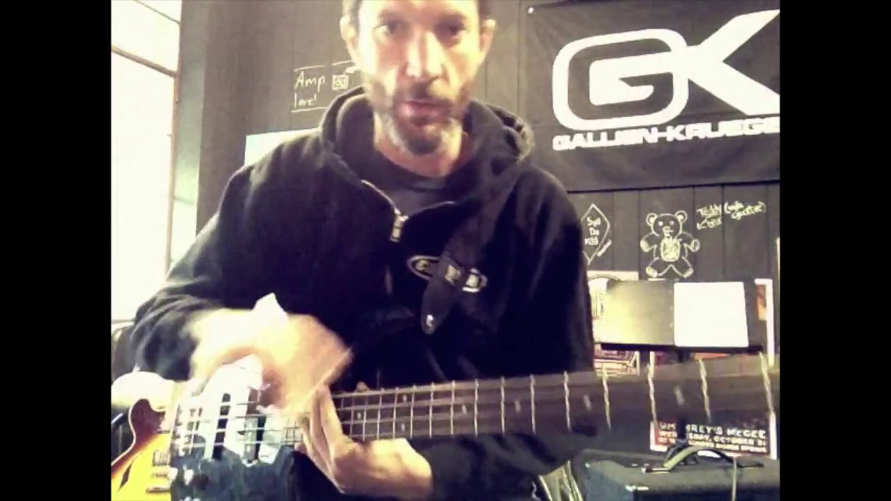 One Mo'Gin - D'angelo Bass Tutorial