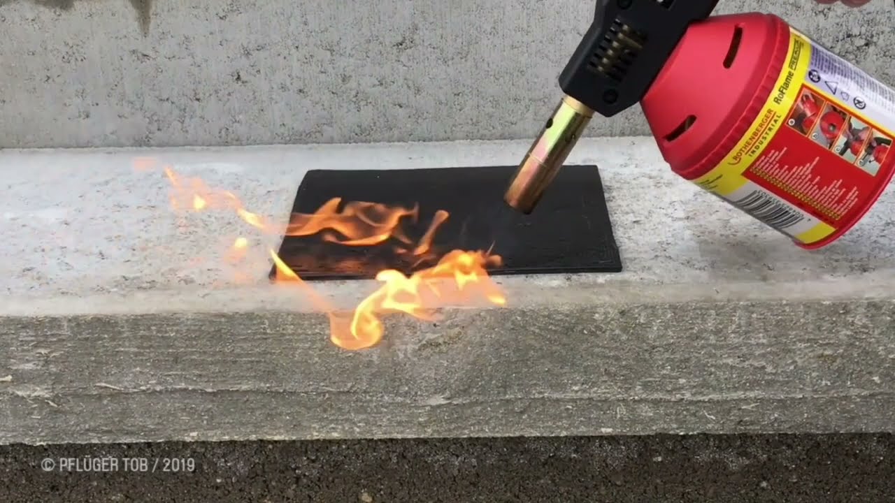 Kerdyn Green FR &eacute;s a bitumen lemez