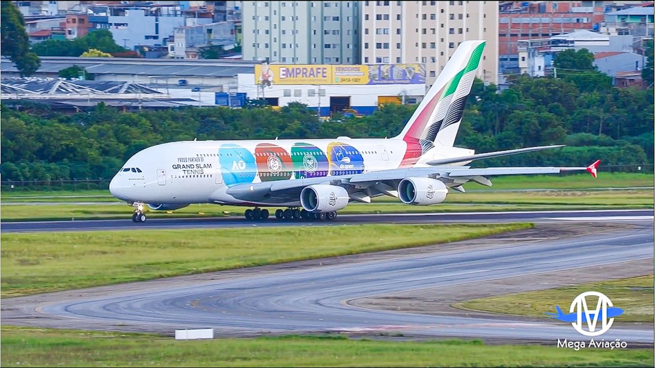 O MAIOR AVIÃO DE PASSAGEIOS EMIRATES A380 SURGE NO AEROPORTO DE GUARULHOS COM PINTURA BELÍSSIMA ✔