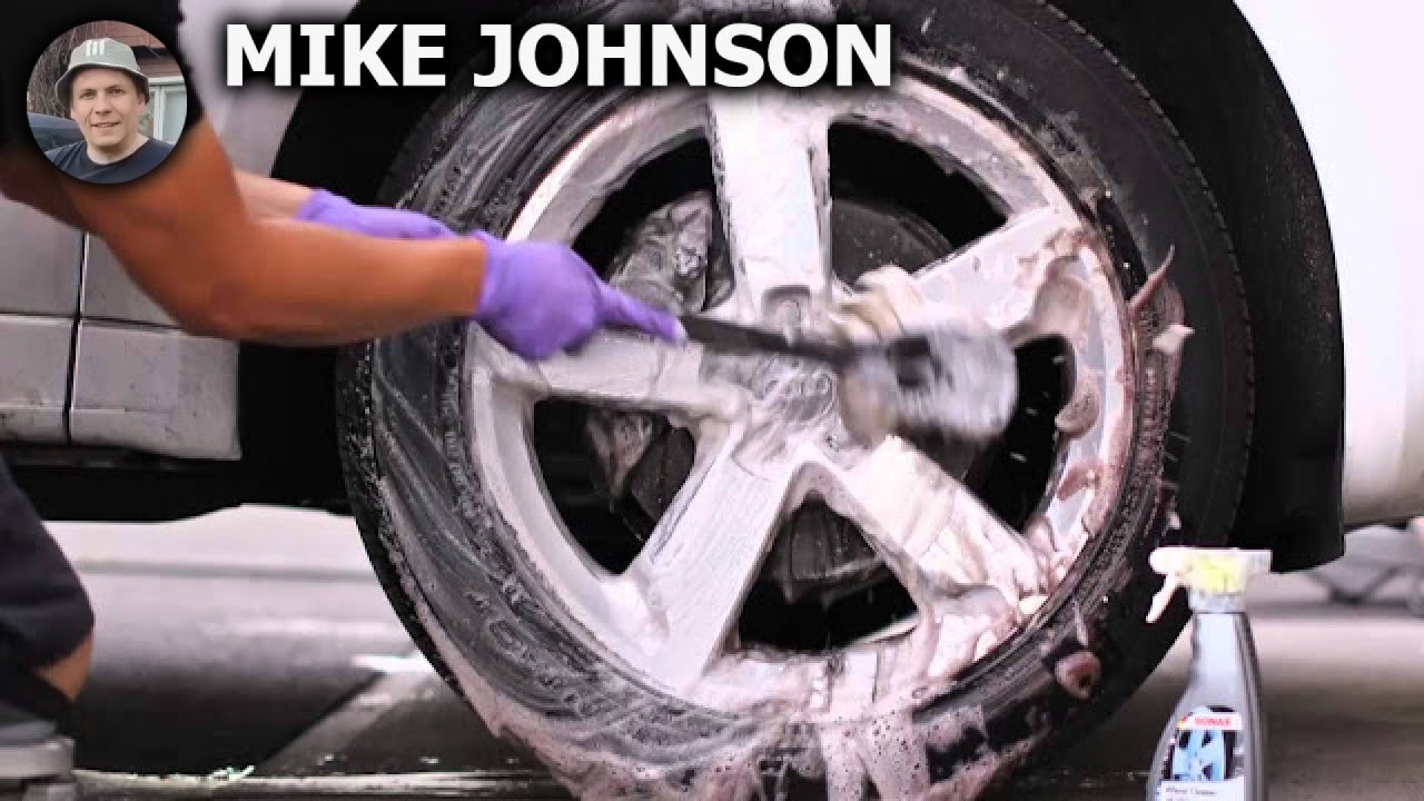 Ultimate Guide: How to Clean Car Tires for a Showroom Shine!