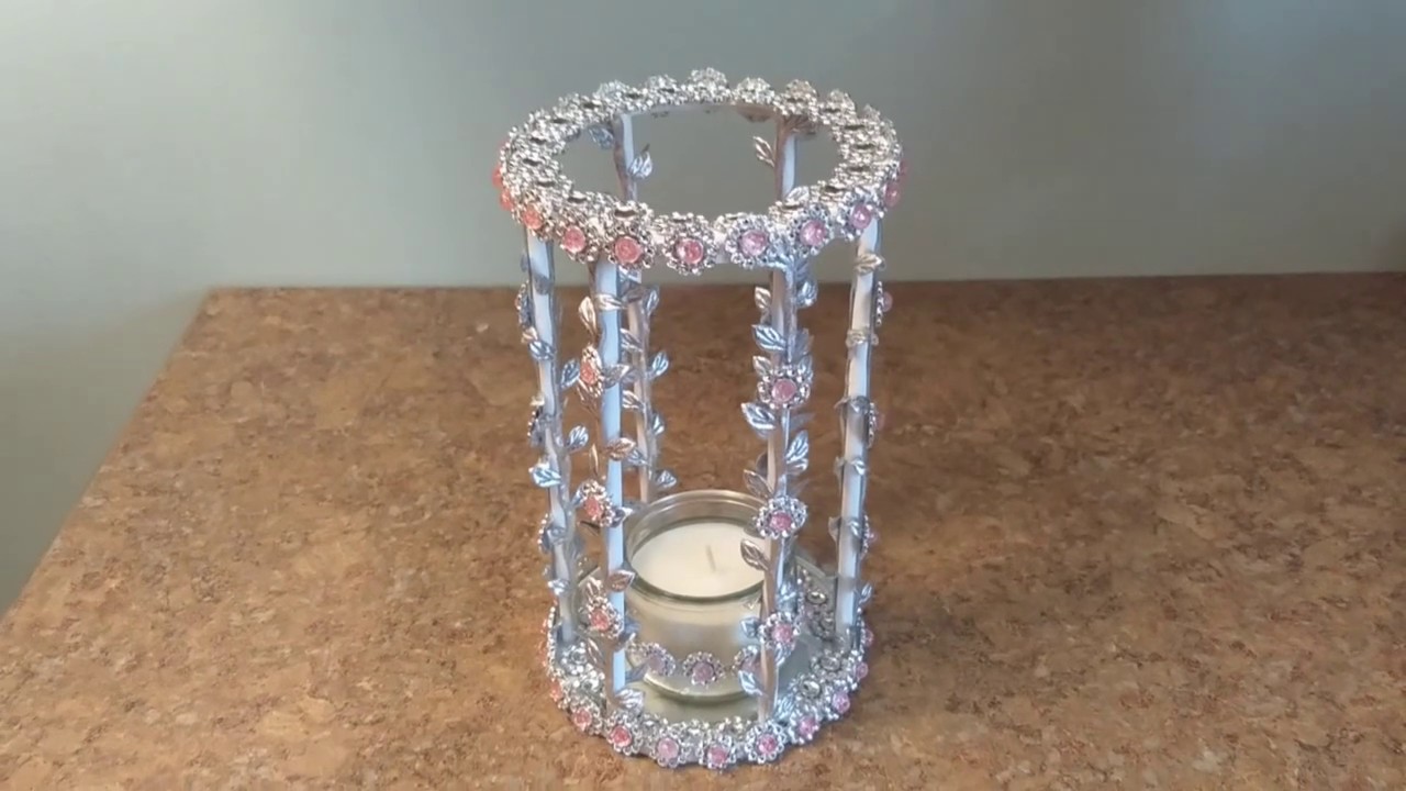 DIY Bonito farol con material reciclado.