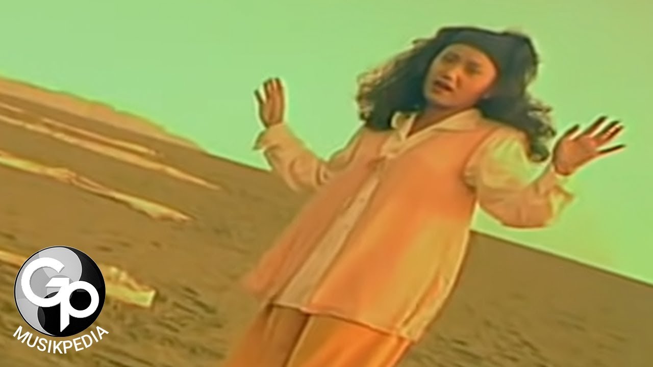 Evie Tamala - Menanti (Official Music Video)