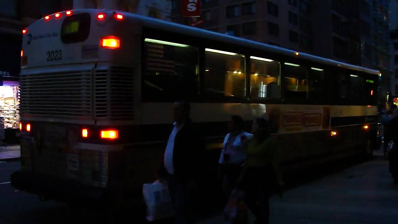 NYCTA : MCI 102-DLW3SS 2023 On The x10 @ Broadway
