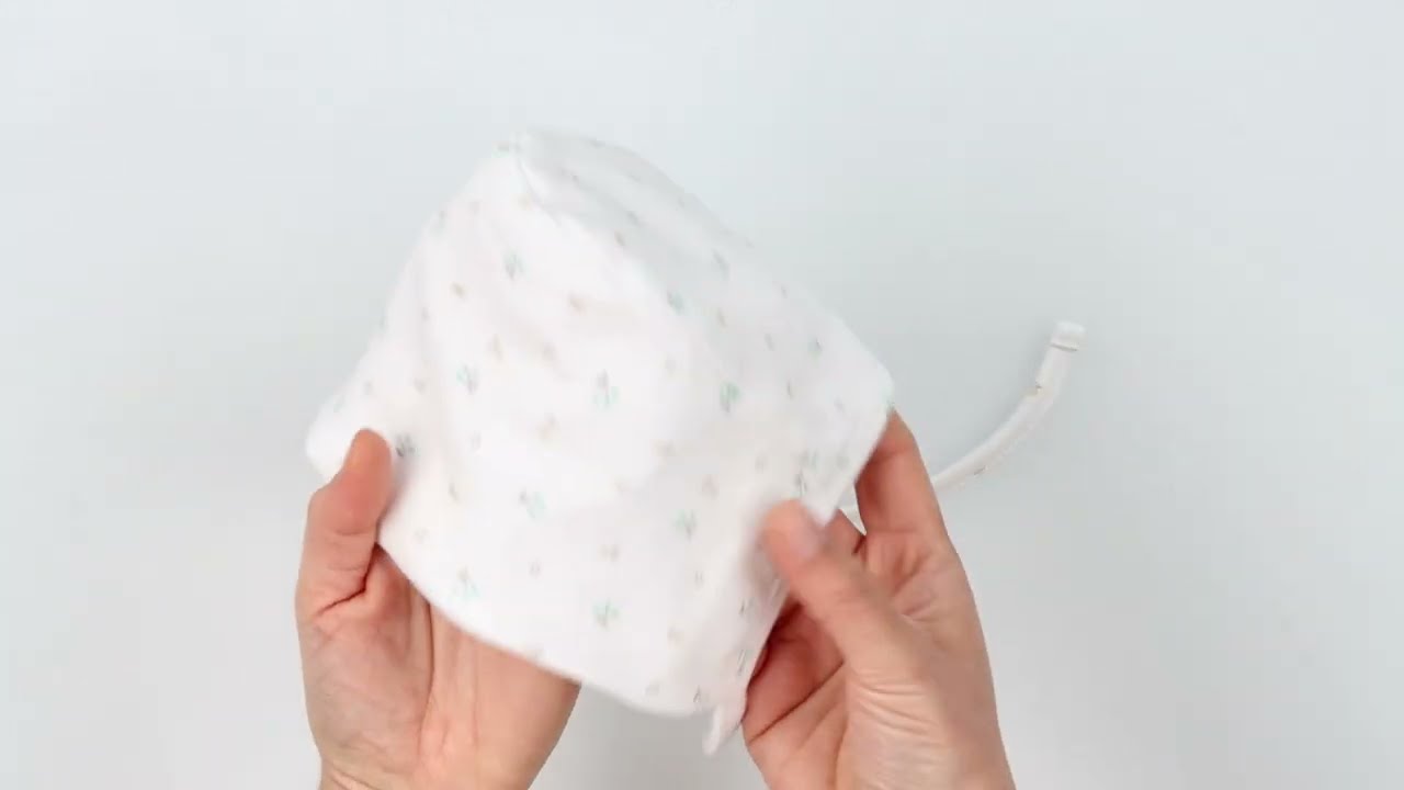 Touca de Malha para beb&eacute; com padr&atilde;o de Flores - Bean.pt