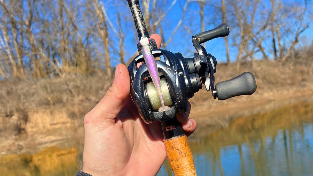 Fishing a Lure your WINTER POND BASS will CRUSH