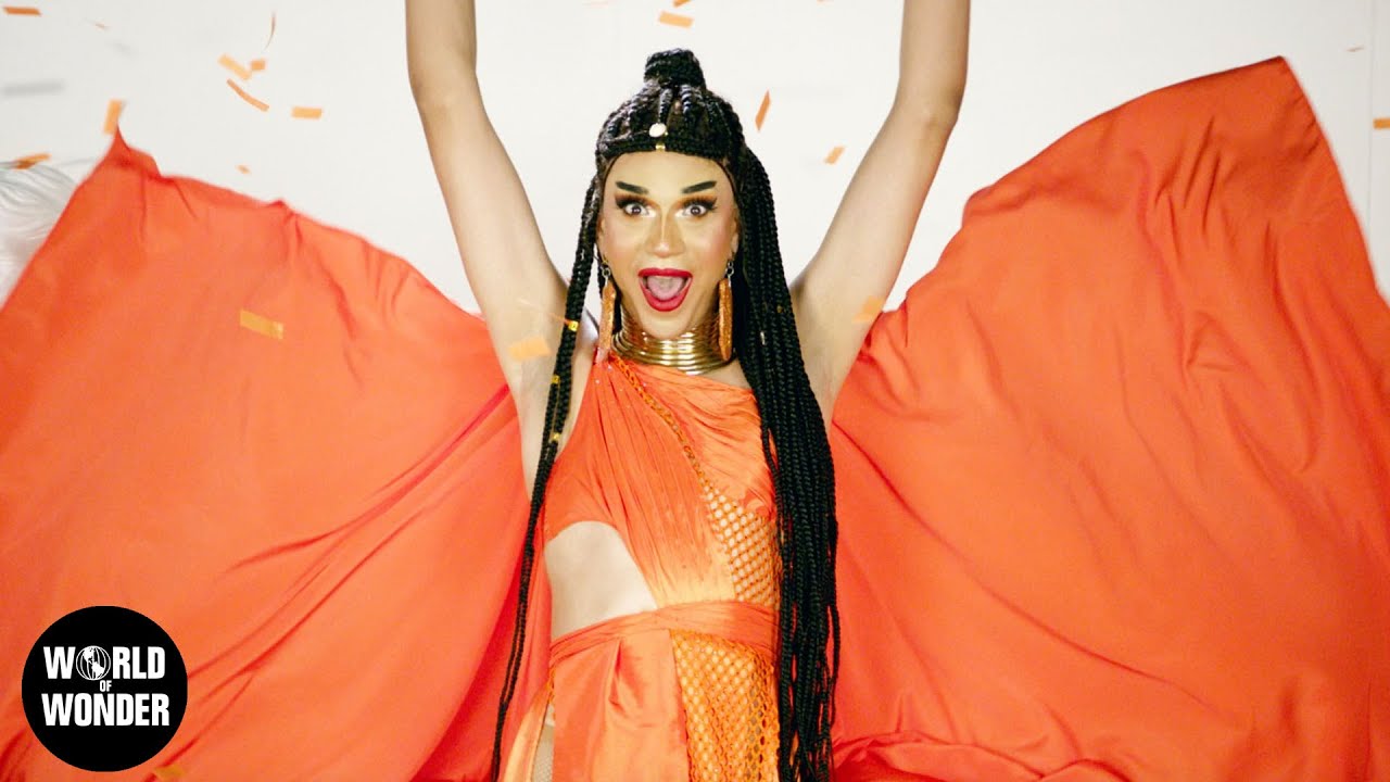 MEET THE QUEENS: Tia Kofi